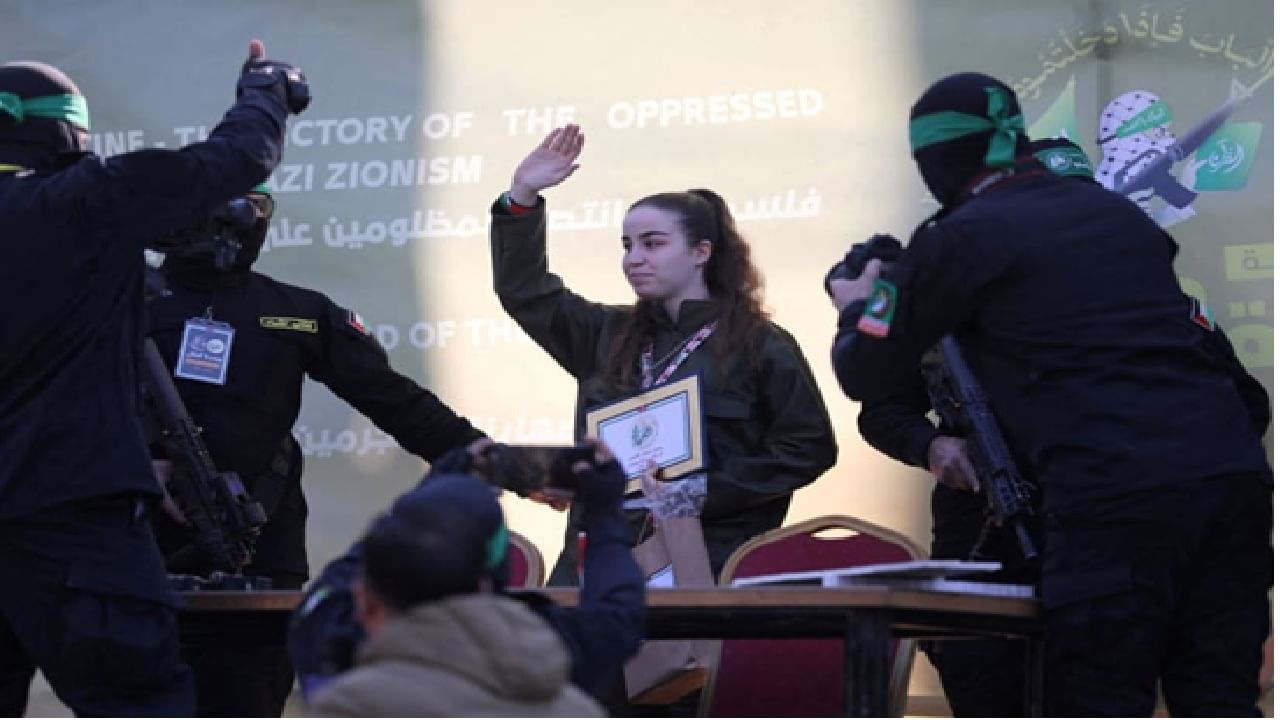 Hamas hands over 3 Israelis, 5 Thai captives to Red Cross in Gaza Hamas hands over 3 Israelis, 5 Thai captives to Red Cross in Gaza