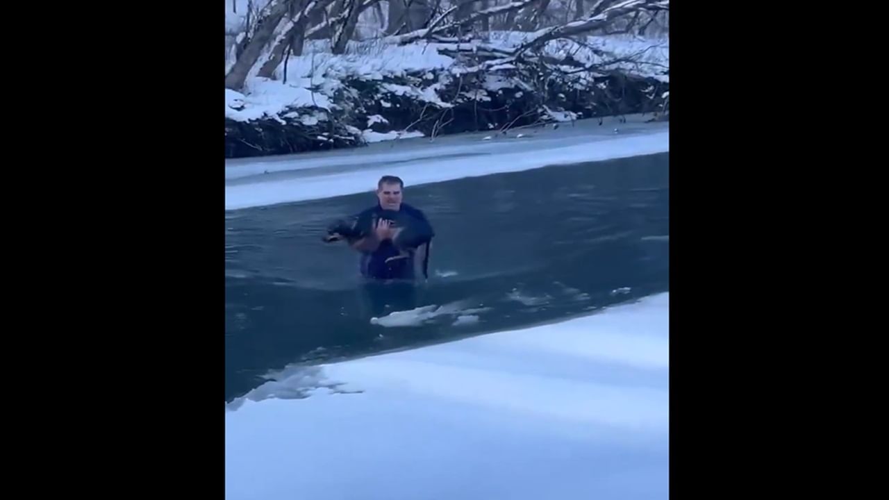 ‘Brave & selfless’: Man wades through freezing waters to rescue dog from drowning ‘Brave & selfless’: Man wades through freezing waters to rescue dog from drowning