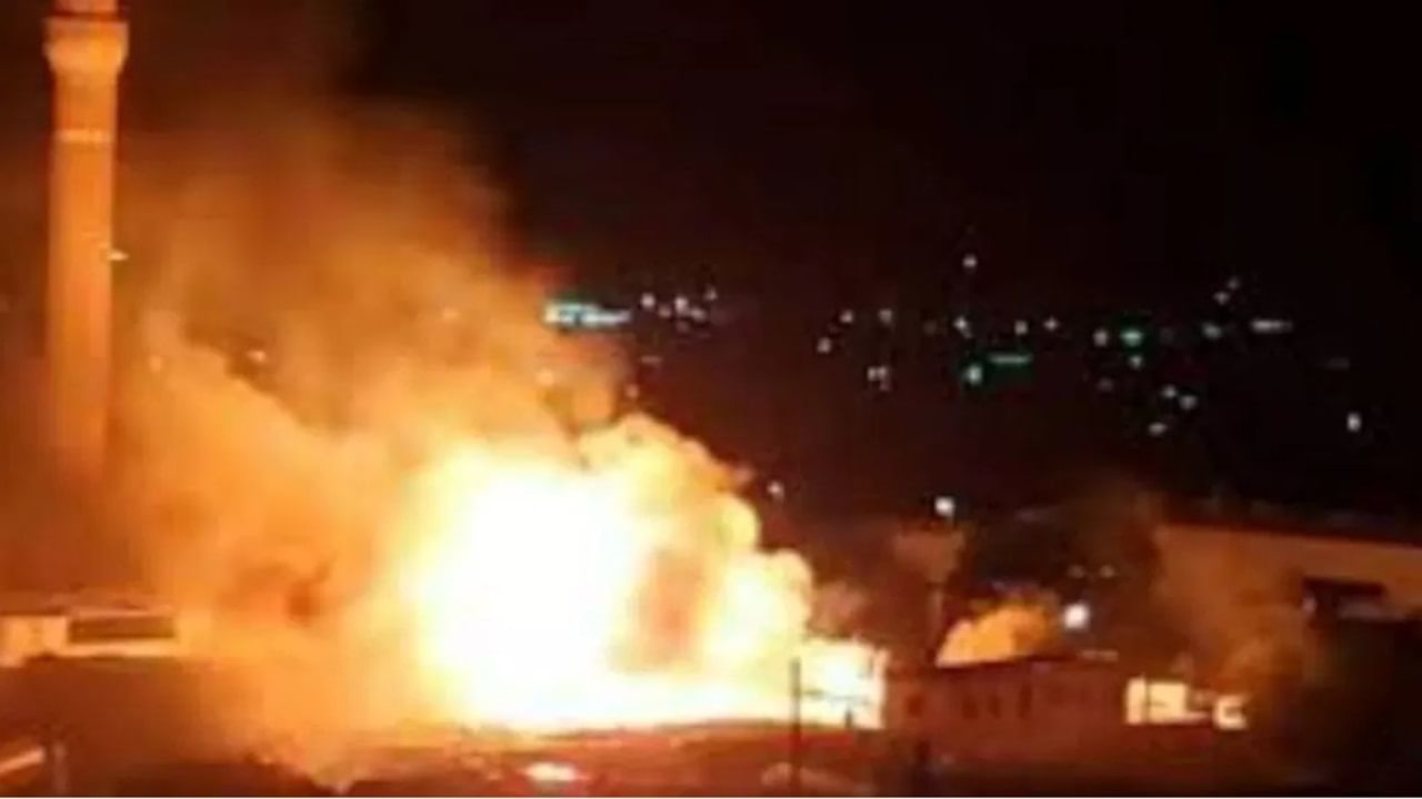15 killed in explosion, fire at gas station in central Yemen 15 killed in explosion, fire at gas station in central Yemen