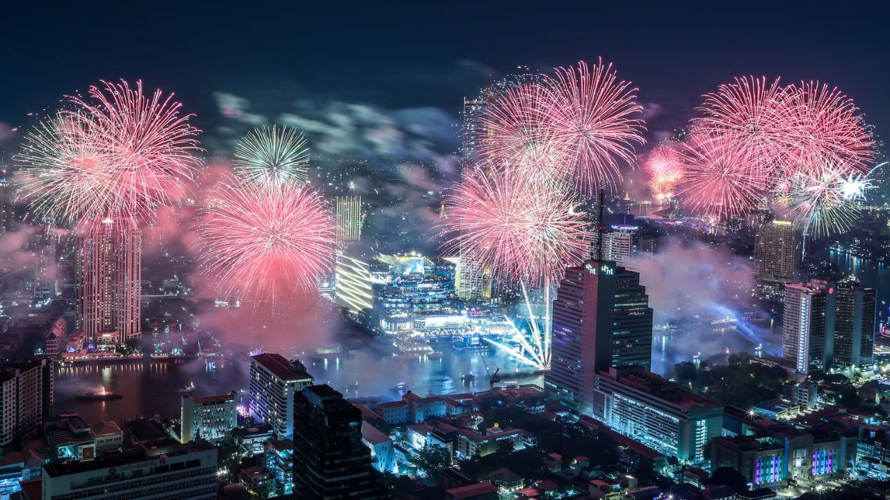 Cosmic events 2025: Lunar eclipses, supermoon and planet parades to dazzle skies Cosmic events 2025: Lunar eclipses, supermoon and planet parades to dazzle skies