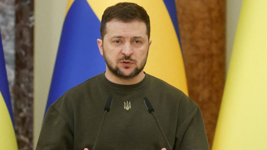 Economic deal with US ready, but security guarantees still undecided: Zelenskyy