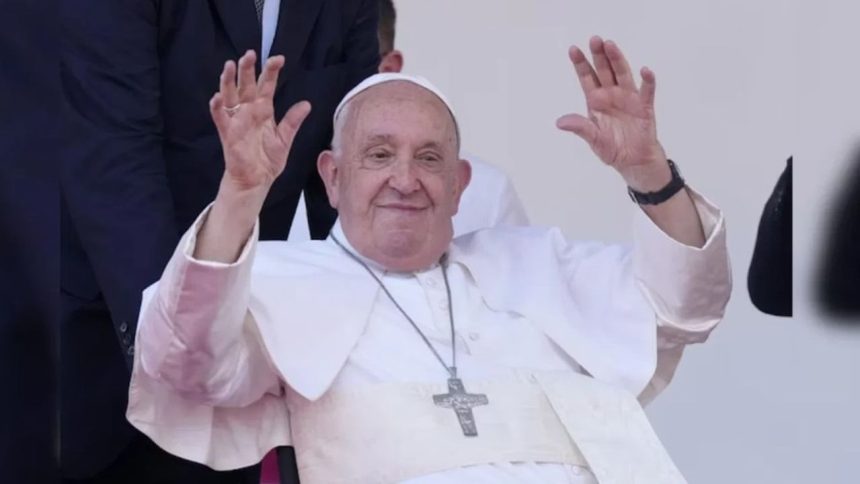 Pope Francis had coughing fit, his prognosis remains guarded: Vatican