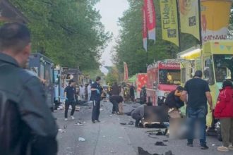Canada: Man drives car into crowd at street festival in Vancouver, several killed