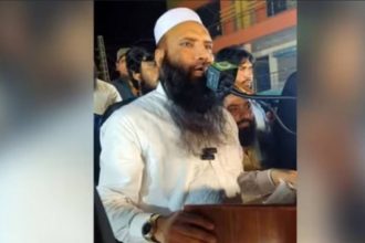 Pakistan exposed yet again, ministers openly embrace LeT commanders at Lahore rally