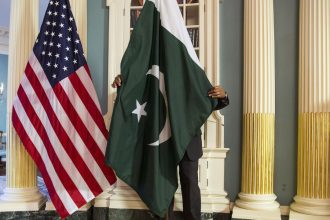 A familiar script: Facing defeat, Pakistan turns to Washington again