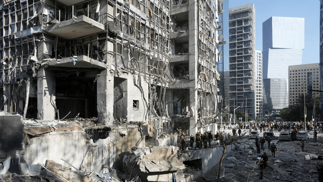Iranian missile hits Israel’s important Soroka hospital, Benjamin Netanyahu vows to ‘exact the full price from tyrants in Tehran’ Iranian missile hits Israel’s important Soroka hospital, Benjamin Netanyahu vows to ‘exact the full price from tyrants in Tehran’
