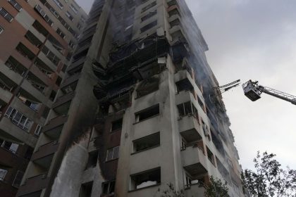 Israel kills top Iran generals, targets nuclear sites; Tehran vows revenge | Top updates