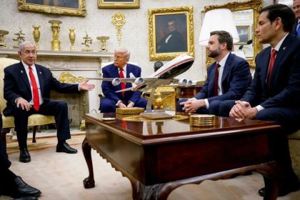 Netanyahu meets officials from Trump administration as Iran strikes Haifa with missile barrage