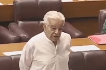 ‘Cyber warriors hacked IPL floodlights’: Pak defence minister gets ridiculed by netizens