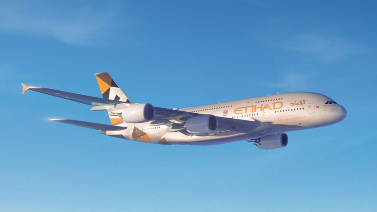 Etihad Airways cautions pilots over Boeing 787 fuel switches after Air India crash probe Etihad Airways cautions pilots over Boeing 787 fuel switches after Air India crash probe